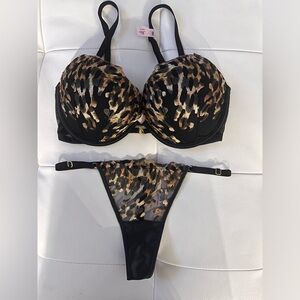 Victoria’s Secret Very Sexy Collection Push-up Bra and Thong Panties